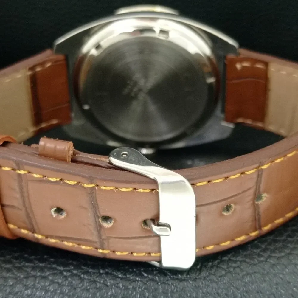 Vintage 1983 Citizen Manual Wound Mens Silver Watch W/Date & Silver accents